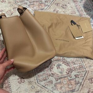 Burberry Beige Leather Tote Haymarket Bucket Crossbody